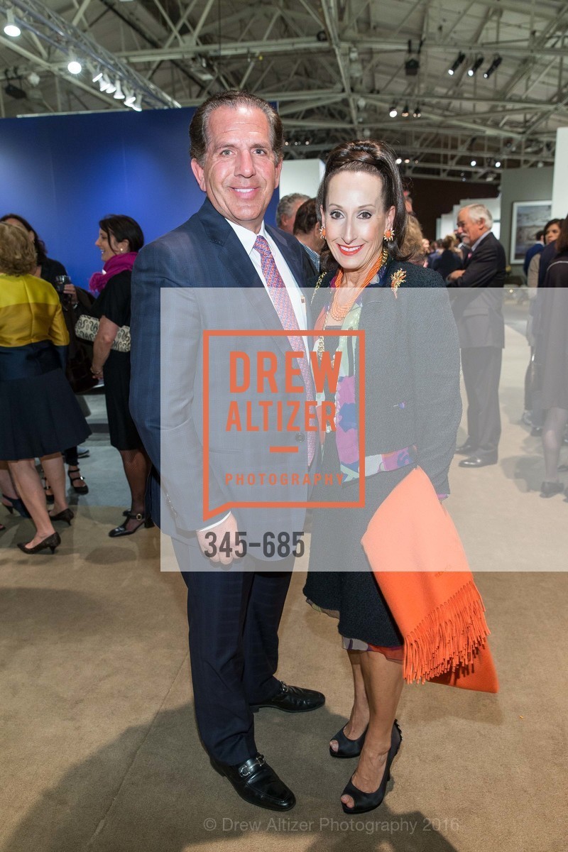Bob Federighi, Toni Wolfson, FOG Design+Art Preview Gala, Fort Mason Center Festival Pavilion, January 13th, 2016, Photo #345-685 Bob Federighi, Toni Wolfson, Photo #345-685