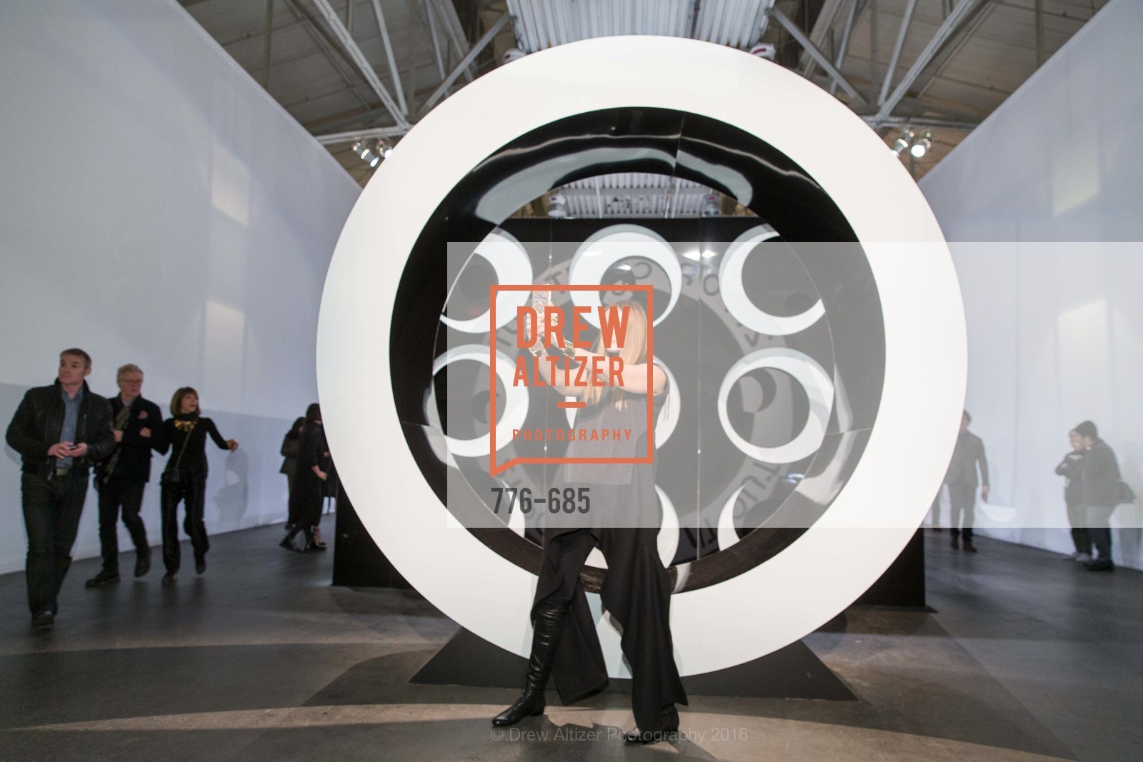 Tatiana Sorokko, FOG Design+Art Preview Gala, Fort Mason Center Festival Pavilion, January 13th, 2016, Photo #776-685 Tatiana Sorokko, Photo #776-685