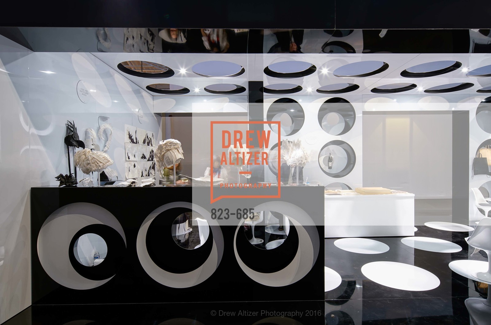 Atmosphere, FOG Design+Art Preview Gala, Fort Mason Center Festival Pavilion, January 13th, 2016, Photo #823-685 Atmosphere, Photo #823-685