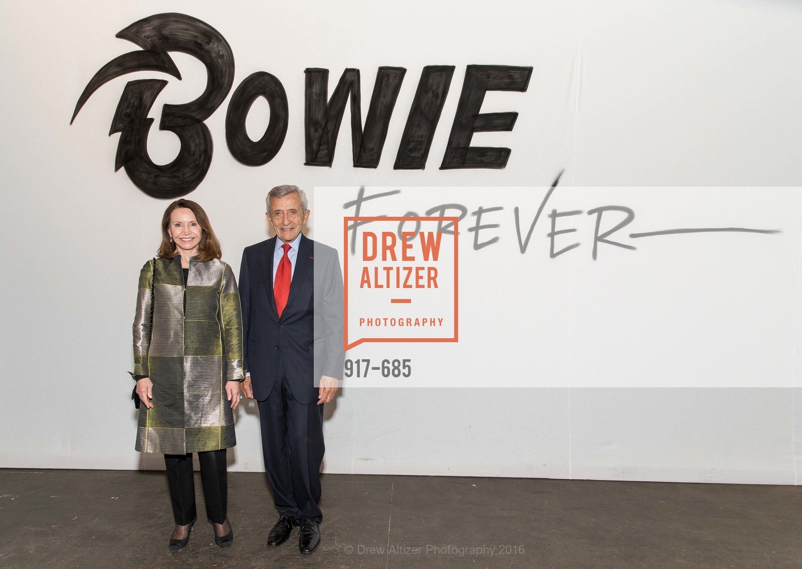 Christine Lamond, Pierre Lamond, FOG Design+Art Preview Gala, Fort Mason Center Festival Pavilion, January 13th, 2016, Photo #917-685 Christine Lamond, Pierre Lamond, Photo #917-685