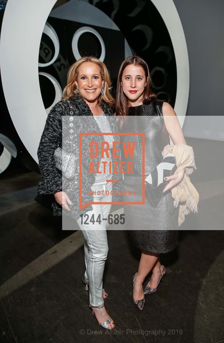 Lorre Erlick, Amanda Schmitt, FOG Design+Art Preview Gala, Fort Mason Center Festival Pavilion, January 13th, 2016, Photo #1244-685 Lorre Erlick, Amanda Schmitt, Photo #1244-685