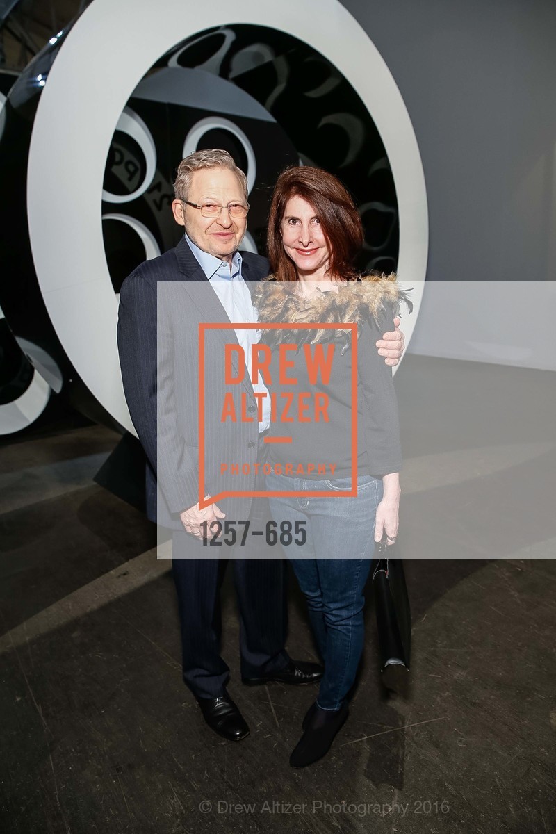 Alex Meyerovich, Leslie Meyerovich, FOG Design+Art Preview Gala, Fort Mason Center Festival Pavilion, January 13th, 2016, Photo #1257-685 Alex Meyerovich, Leslie Meyerovich, Photo #1257-685