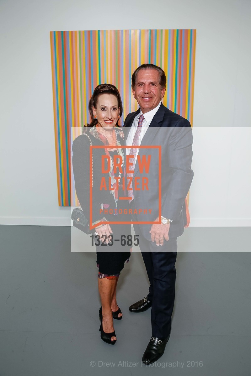 Toni Wolfson, Bob Federighi, FOG Design+Art Preview Gala, Fort Mason Center Festival Pavilion, January 13th, 2016, Photo #1323-685 Toni Wolfson, Bob Federighi, Photo #1323-685