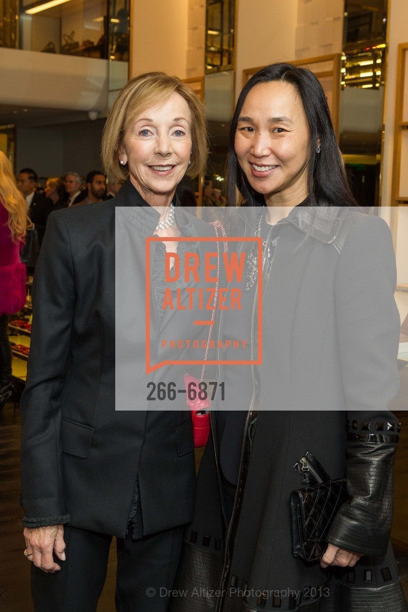 Maryann Opperman, Carolyn Chang, Mulberry Cocktail Party Hosted by VANESSA GETTY, US, November 14th, 2013, Photo #266-6871 Maryann Opperman, Carolyn Chang, Photo #266-6871