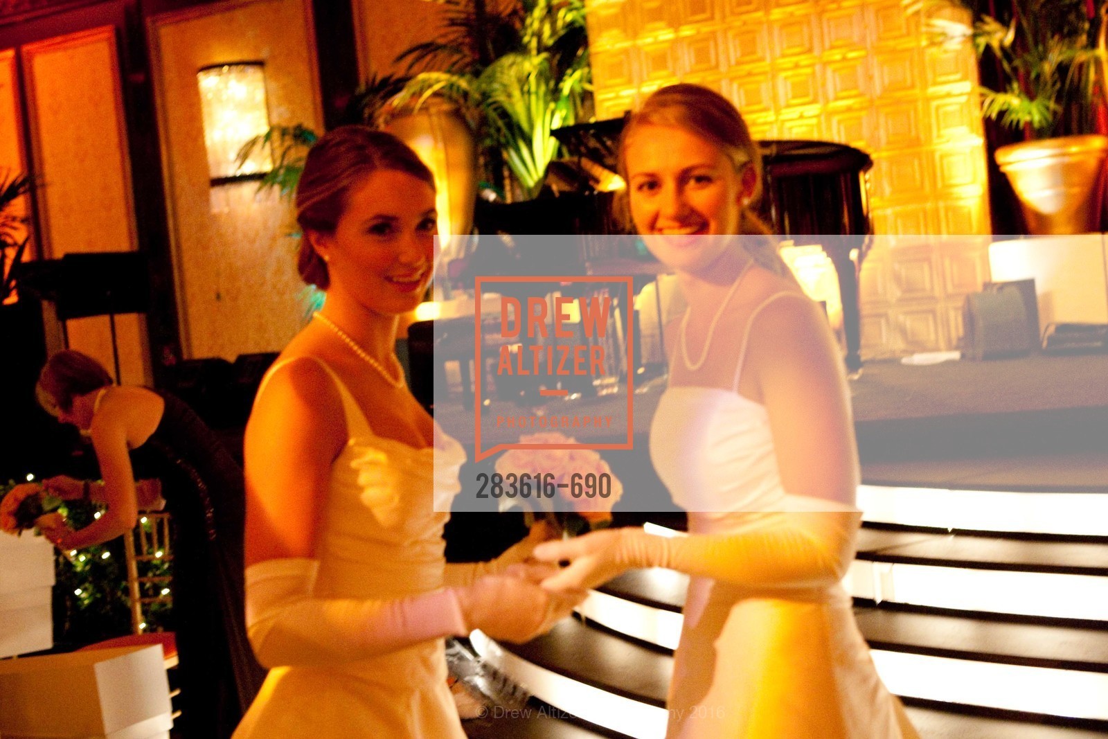 Anne Christine Lewis, Abigail Brannan Mathieson, 2009 Debutante Ball, Unknown, July 4th, 2008,Drew Altizer, Drew Altizer Photography, full-service agency, private events, San Francisco photographer, photographer california
