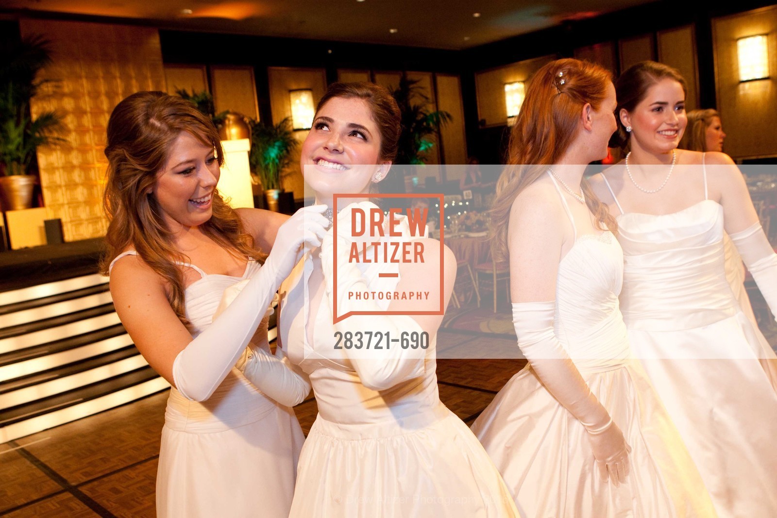 Victoria Renner Student, Denise McLeod Rollandi, 2009 Debutante Ball, Unknown, July 4th, 2008,Drew Altizer, Drew Altizer Photography, full-service agency, private events, San Francisco photographer, photographer california
