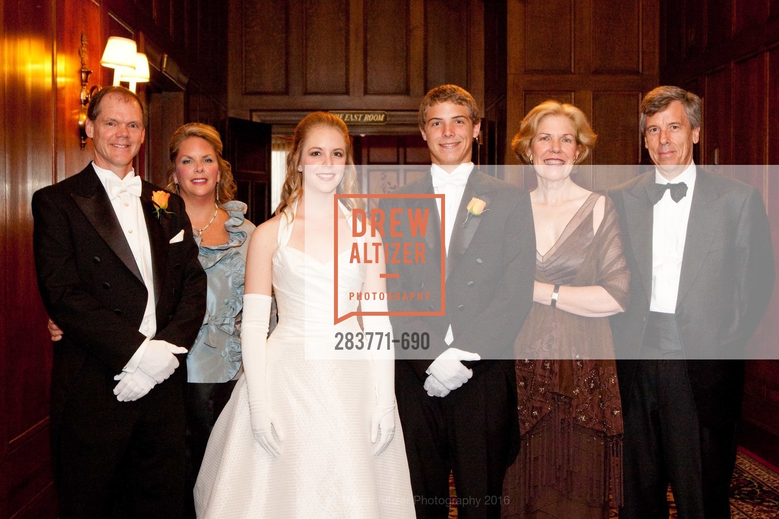 John Hullar, Jackie Hullar, Elizabeth Collins Hullar, Matt Larson, Sheila Larson, Tom Larson, 2009 Debutante Ball, Unknown, July 4th, 2008,Drew Altizer, Drew Altizer Photography, full-service agency, private events, San Francisco photographer, photographer california