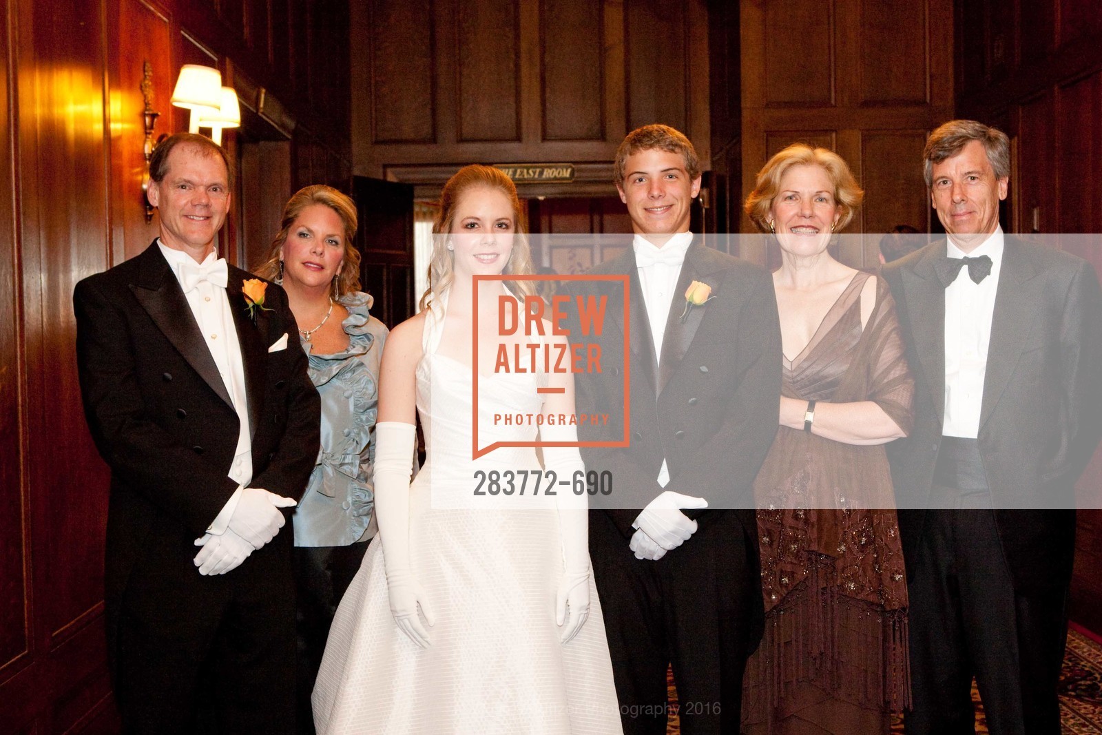 John Hullar, Jackie Hullar, Elizabeth Collins Hullar, Matt Larson, Sheila Larson, Tom Larson, 2009 Debutante Ball, Unknown, July 4th, 2008,Drew Altizer, Drew Altizer Photography, full-service agency, private events, San Francisco photographer, photographer california
