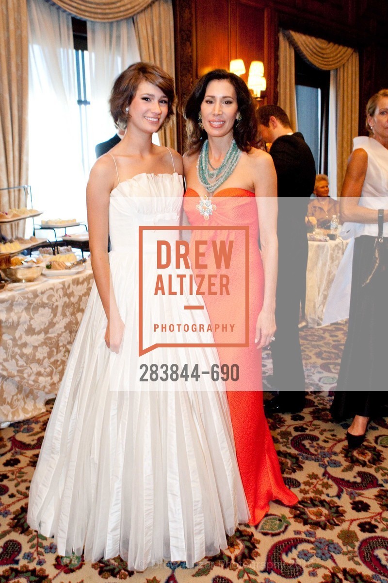 Grace Pritchett Milligan, Stephanie Milligan, 2009 Debutante Ball, Unknown, July 4th, 2008,Drew Altizer, Drew Altizer Photography, full-service agency, private events, San Francisco photographer, photographer california