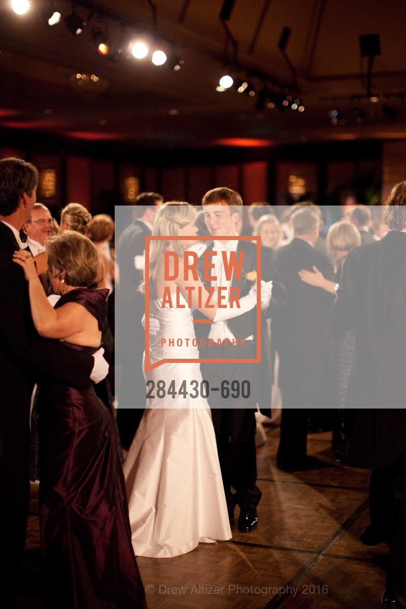 Atmosphere, 2009 Debutante Ball, Unknown, July 4th, 2008,Drew Altizer, Drew Altizer Photography, full-service agency, private events, San Francisco photographer, photographer california