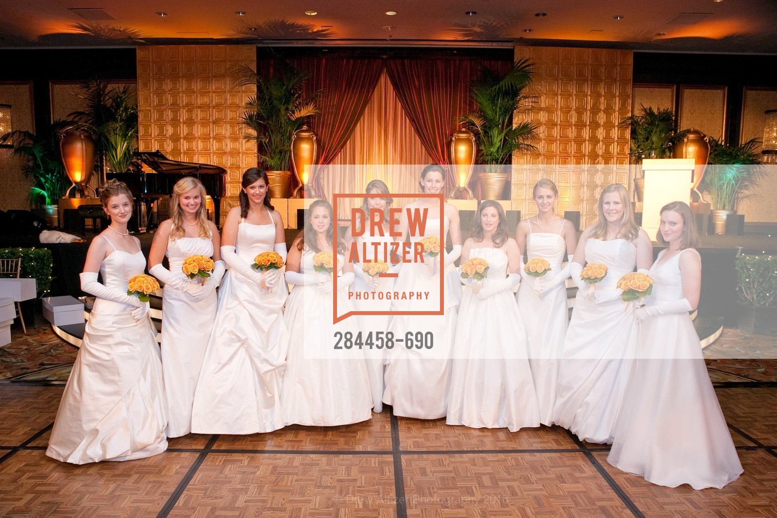 Morgan Alexis Malott, Emma Giorgianna Jesberg, Kathryn Claire McCrum, Taylor Pare Roy, Victoria Renner Student, Meaghan Elizabeth Crowley, Sarah Greer Rosenbaum, Abigail Brannan Mathieson, Kelly Erin Gillfillan, Eloise La Follette Horn, 2009 Debutante Ball, Unknown, July 4th, 2008,Drew Altizer, Drew Altizer Photography, full-service agency, private events, San Francisco photographer, photographer california