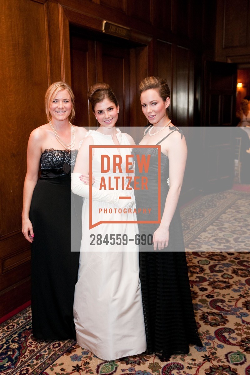 Former Debutantes Ella And Anne Rollandi With Their Sister Denise, 2009 Debutante Ball, Unknown, July 4th, 2008,Drew Altizer, Drew Altizer Photography, full-service agency, private events, San Francisco photographer, photographer california