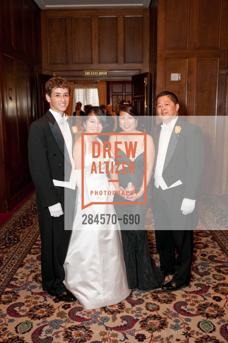 Marissa Seto, Sharon Seto, 2009 Debutante Ball, Unknown, July 4th, 2008,Drew Altizer, Drew Altizer Photography, full-service agency, private events, San Francisco photographer, photographer california