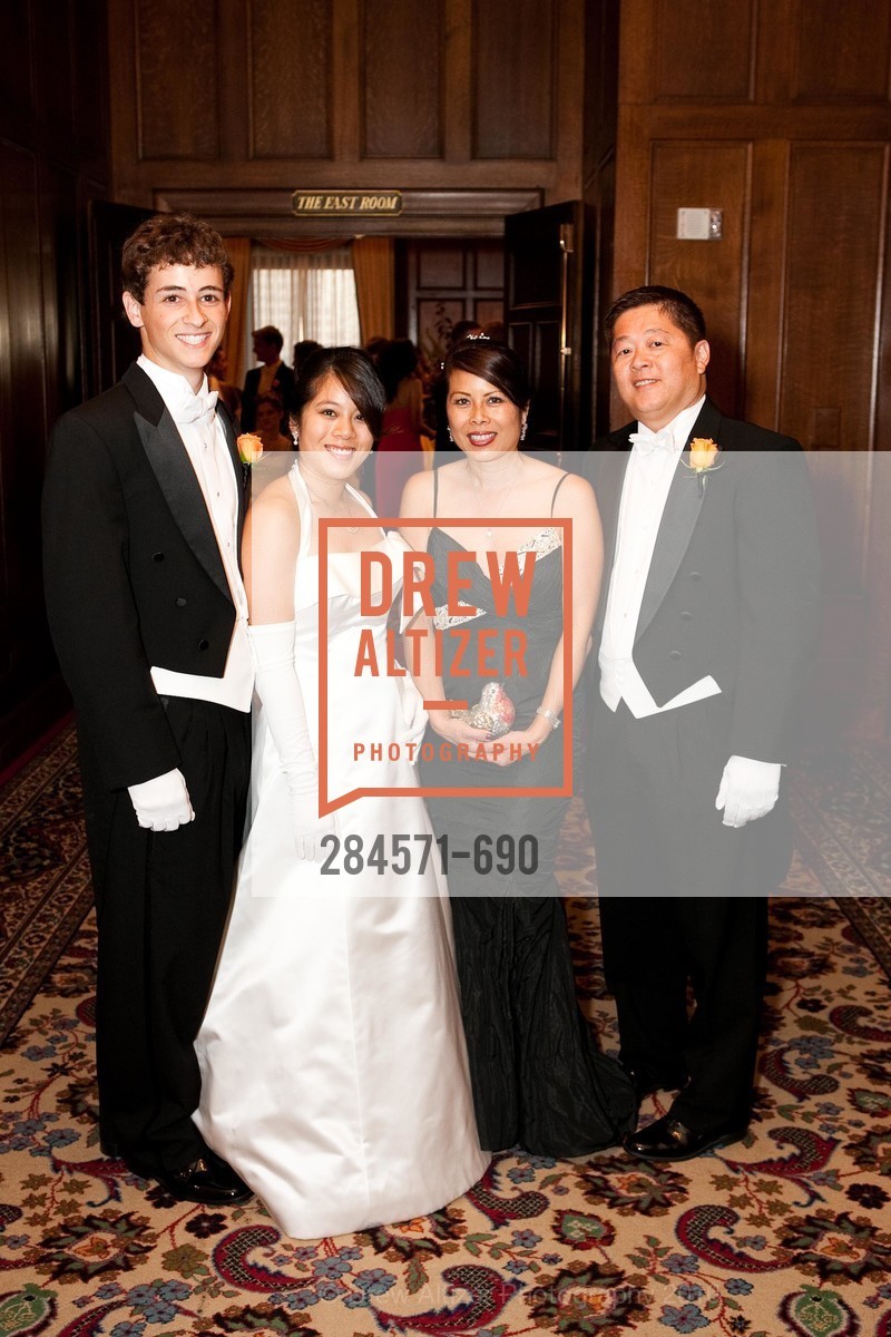 Marissa Seto, Sharon Seto, 2009 Debutante Ball, Unknown, July 4th, 2008,Drew Altizer, Drew Altizer Photography, full-service agency, private events, San Francisco photographer, photographer california