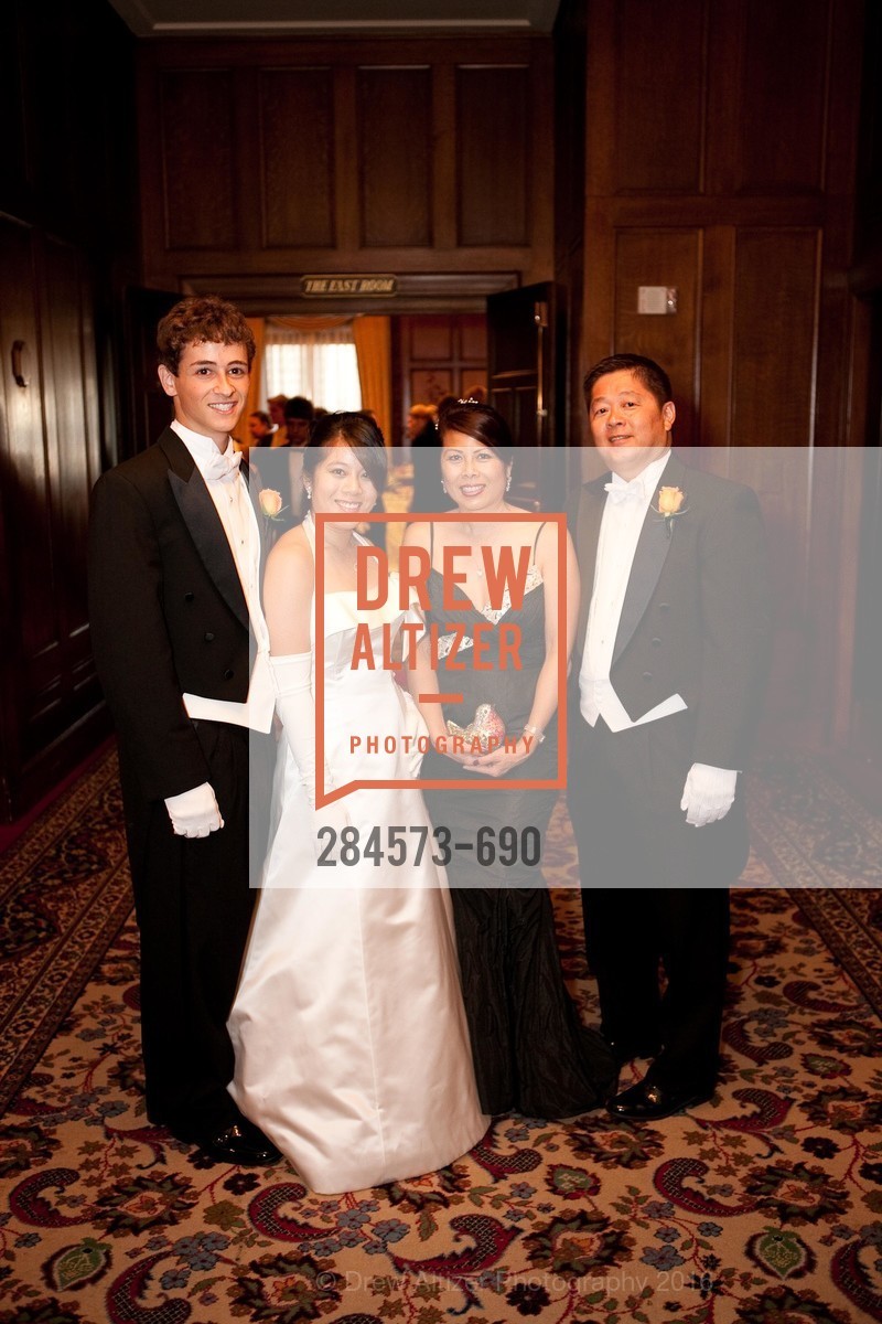 Marissa Seto, Sharon Seto, 2009 Debutante Ball, Unknown, July 4th, 2008,Drew Altizer, Drew Altizer Photography, full-service agency, private events, San Francisco photographer, photographer california