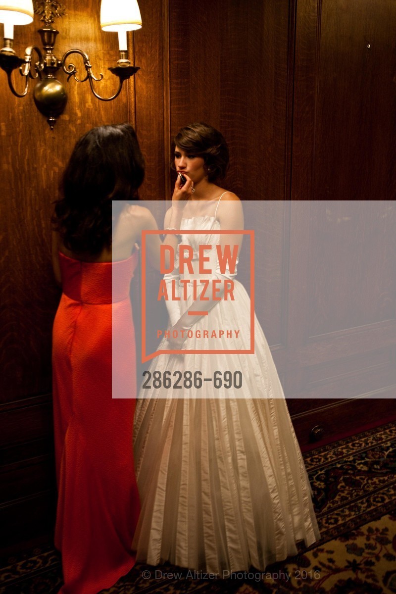 Stephanie Milligan, Grace Pritchett Milligan, 2009 Debutante Ball, Unknown, July 4th, 2008,Drew Altizer, Drew Altizer Photography, full-service agency, private events, San Francisco photographer, photographer california