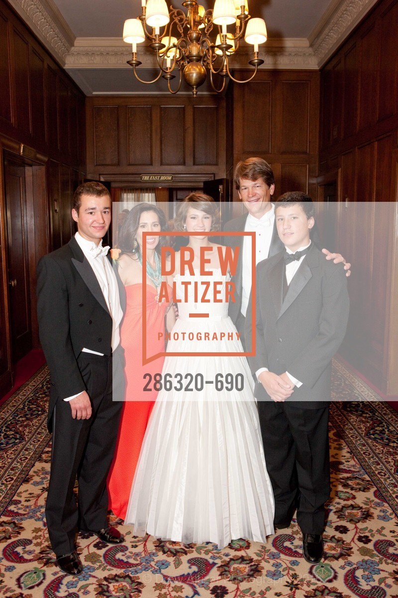 Matt Milligan, Stephanie Milligan, Grace Pritchett Milligan, Jim Milligan, James Milligan, 2009 Debutante Ball, Unknown, July 4th, 2008,Drew Altizer, Drew Altizer Photography, full-service agency, private events, San Francisco photographer, photographer california
