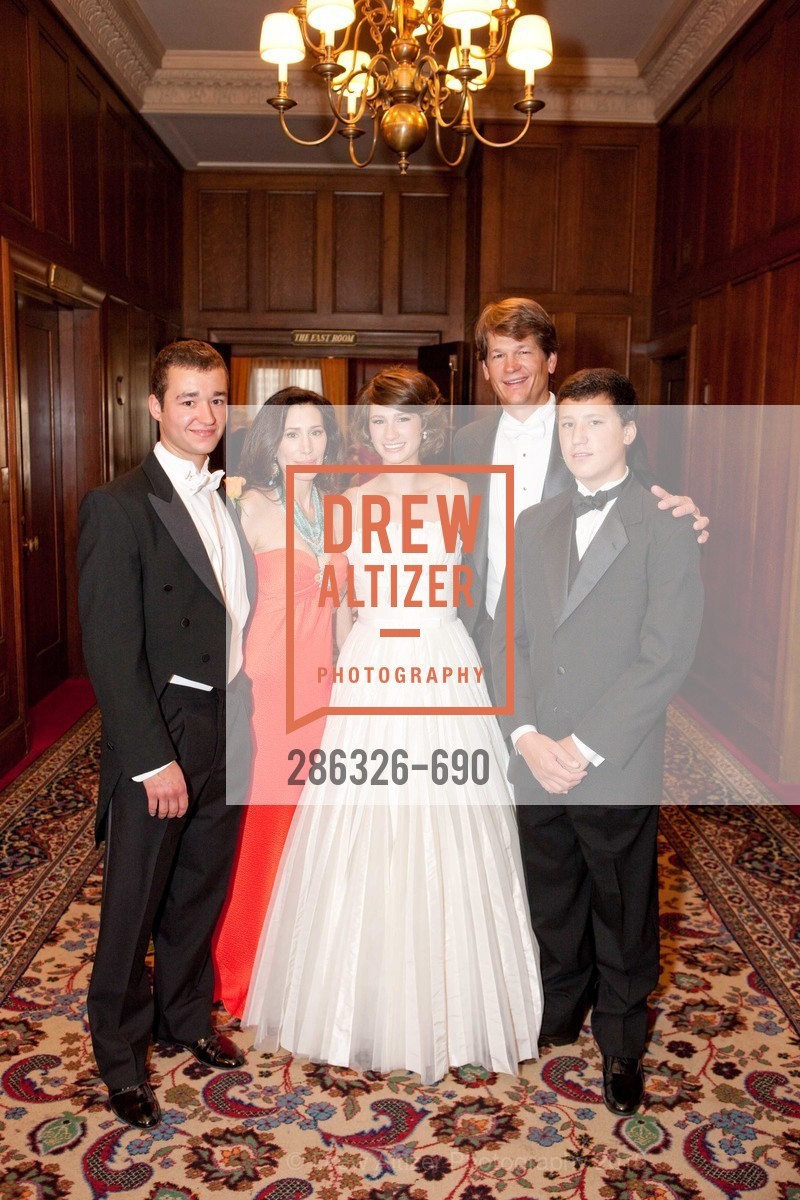 Matt Milligan, Stephanie Milligan, Grace Pritchett Milligan, Jim Milligan, James Milligan, 2009 Debutante Ball, Unknown, July 4th, 2008,Drew Altizer, Drew Altizer Photography, full-service agency, private events, San Francisco photographer, photographer california