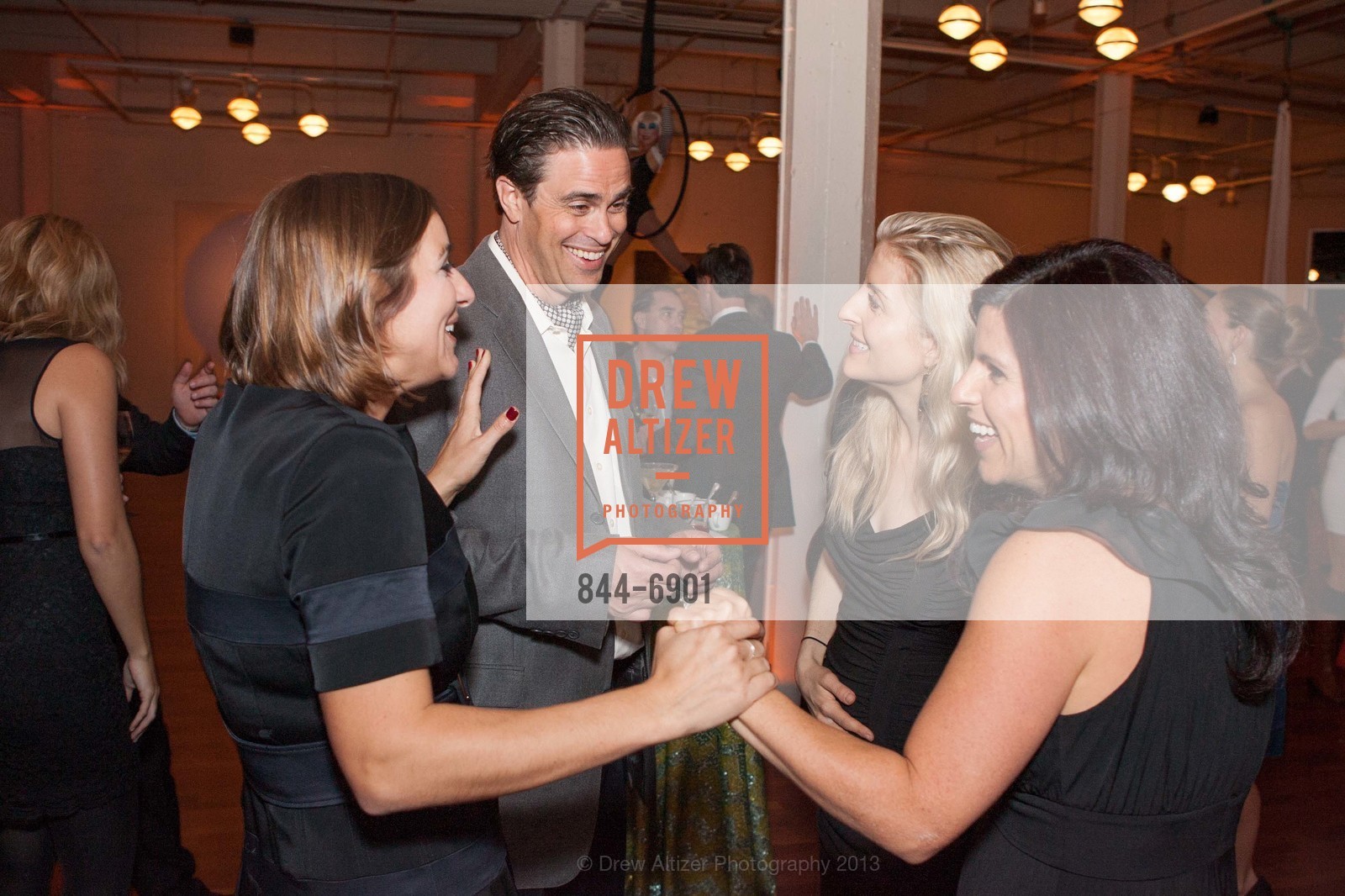 Emily Fowler, Kim Oliff, Chelsea Cherin, Cirque du Soiree Supporting UCSF PARTNERS IN CARE, US, November 14th, 2013, Photo #844-6901 Emily Fowler, Kim Oliff, Chelsea Cherin, Photo #844-6901