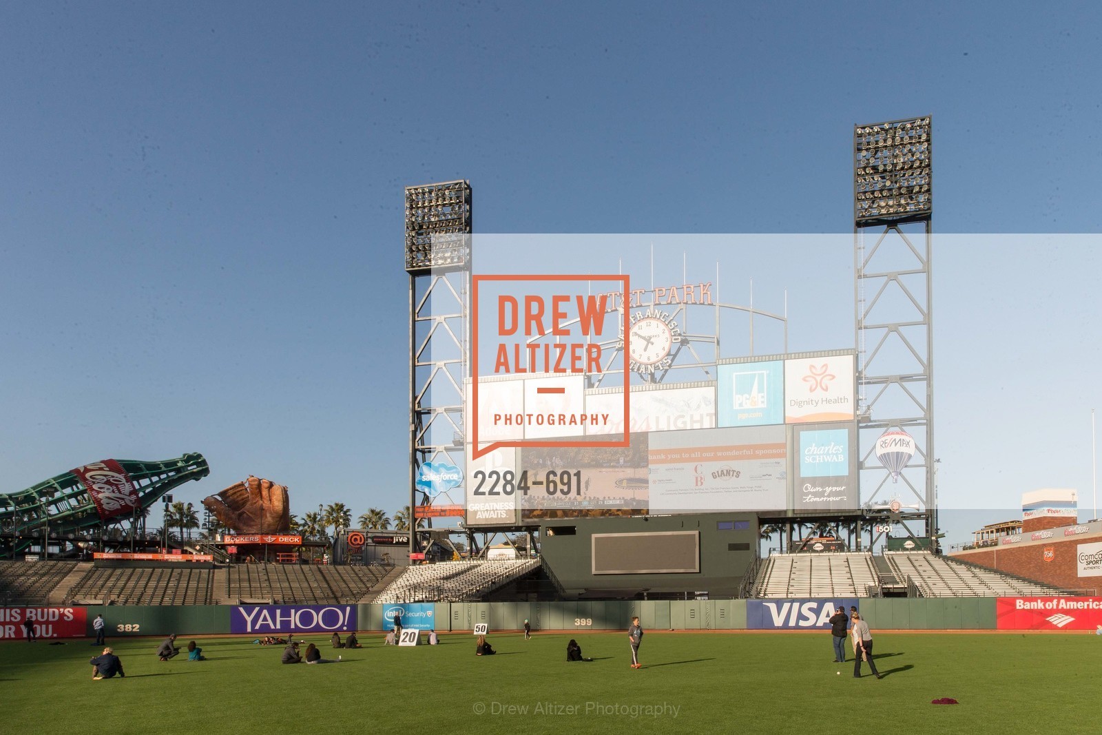Atmosphere, ST. FRANCIS FOUNDATION'S Knock It Out of the Park, US. AT&T Park, June 4th, 2015,Drew Altizer, Drew Altizer Photography, full-service agency, private events, San Francisco photographer, photographer california