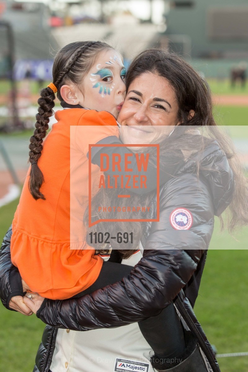 Aryana Poynter, Nili Poynter, ST. FRANCIS FOUNDATION'S Knock It Out of the Park, US. AT&T Park, June 4th, 2015, Photo #1102-691 Aryana Poynter, Nili Poynter, Photo #1102-691
