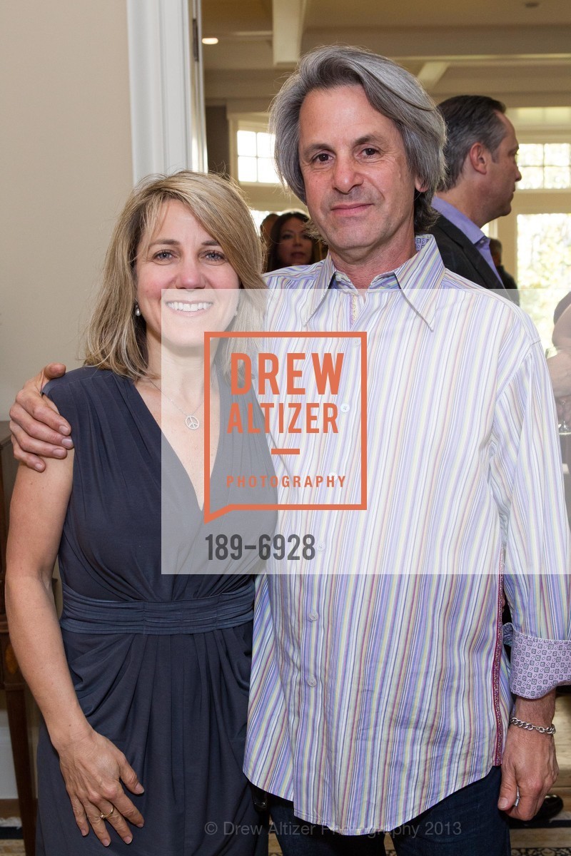 Marlene Saritzky, Tom Corwin, John Hamm & Joanna Rees Hosts GRAMMY FOUNDATION in San Francisco Event, US, May 15th, 2013, Photo #189-6928 Marlene Saritzky, Tom Corwin, Photo #189-6928
