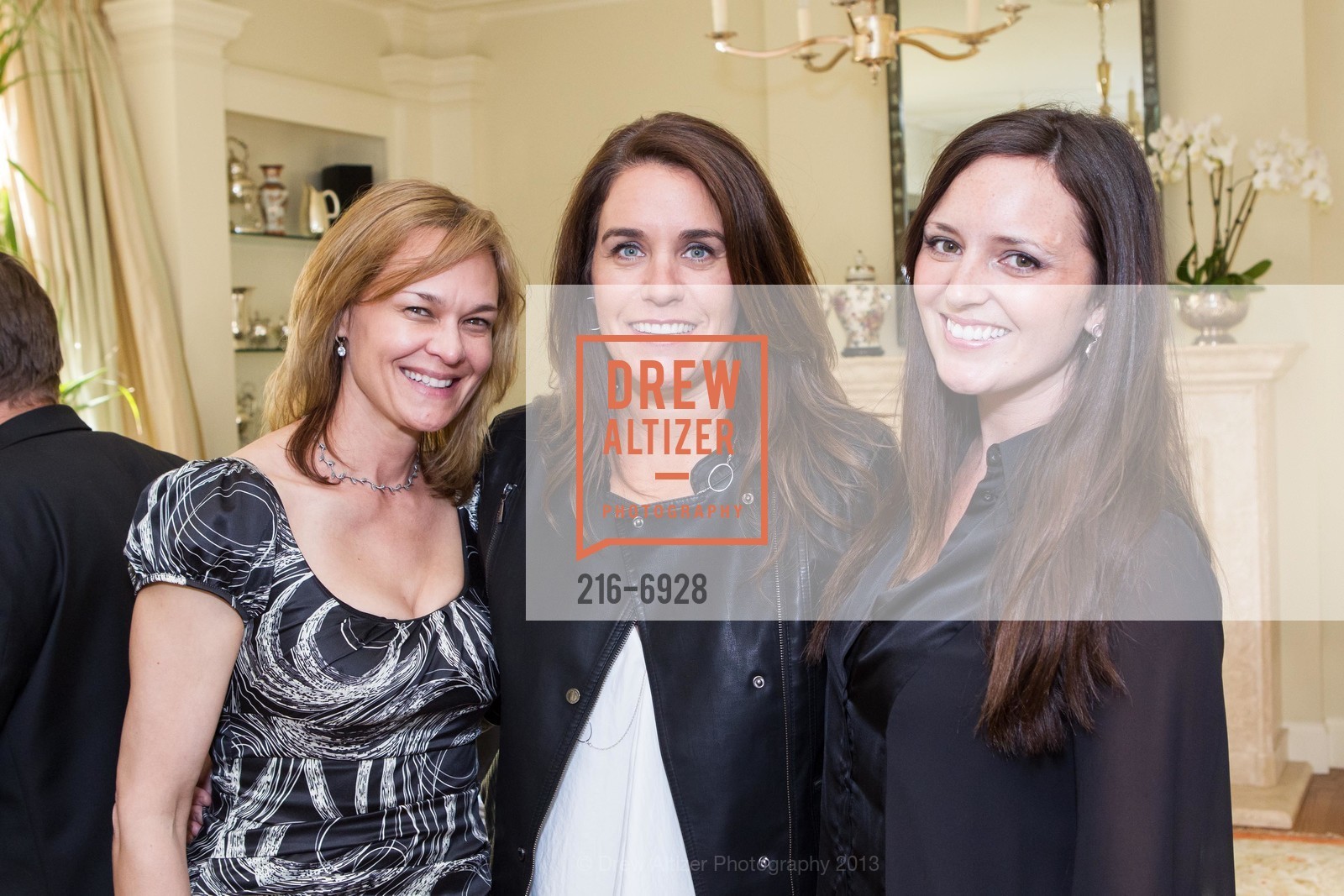Michelle Robson, Kelley O'Brien, Kim Murphy, Photo #216-6928
