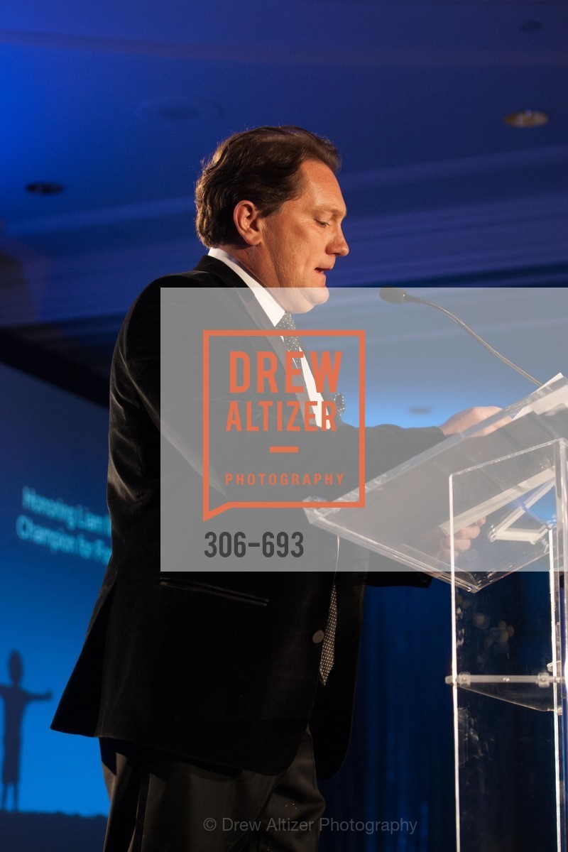 Liam Mayclem, SFCASA'S Fostering Change Gala: Room Without A Roof, US, May 2nd, 2015,Drew Altizer, Drew Altizer Photography, full-service event agency, private events, San Francisco photographer, photographer California