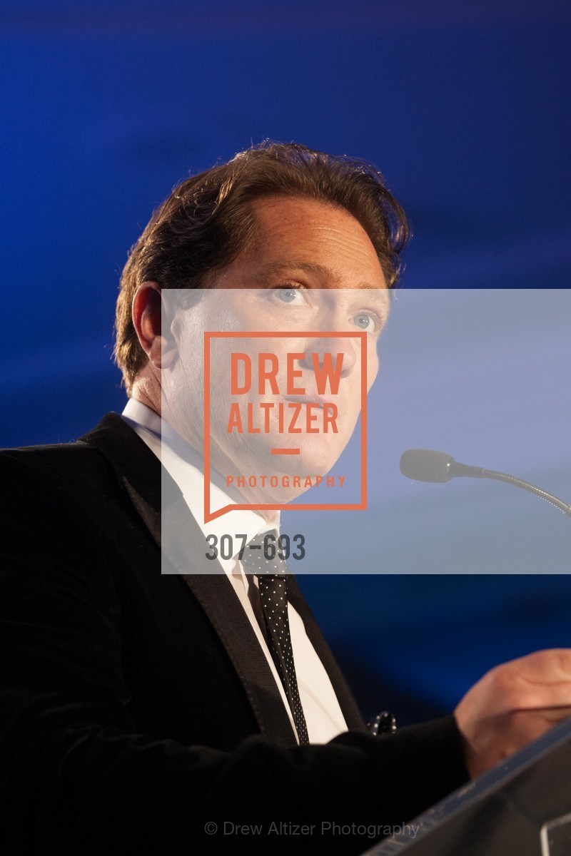 Liam Mayclem, SFCASA'S Fostering Change Gala: Room Without A Roof, US, May 2nd, 2015,Drew Altizer, Drew Altizer Photography, full-service event agency, private events, San Francisco photographer, photographer California