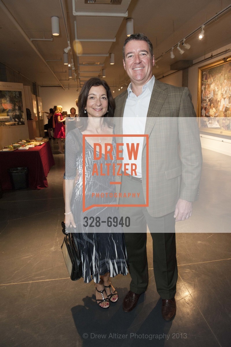 Rosanne Frank, Tom Frank, Art & Wine Reception at NAPA VALLEY MUSEUM, US, July 19th, 2013, Photo #328-6940 Rosanne Frank, Tom Frank, Photo #328-6940