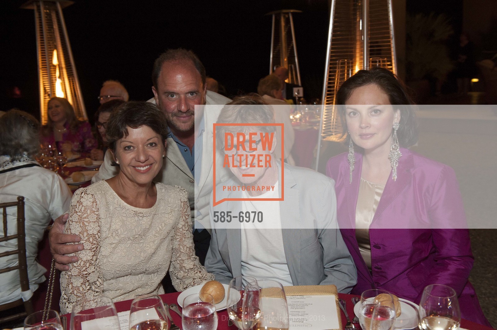 Sibylle Szaggars, Barrett Wissman, Robert Redford, Nina Kotova, FESTIVAL DEL SOLE's Dinner at QUINTESSA, US, July 19th, 2013, Photo #585-6970 Sibylle Szaggars, Barrett Wissman, Robert Redford, Nina Kotova, Photo #585-6970
