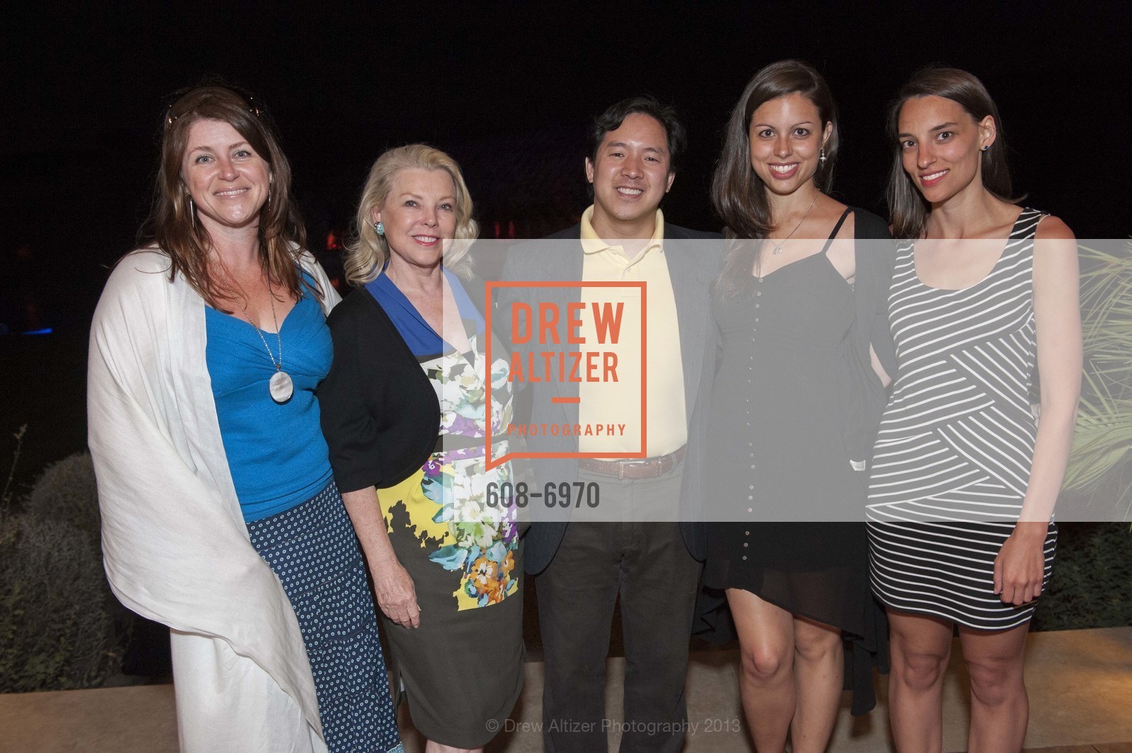 Jeanne Lawrence, Ming Luke, Megan Todt, Nora Krohn, FESTIVAL DEL SOLE's Dinner at QUINTESSA, US, July 19th, 2013, Photo #608-6970 Jeanne Lawrence, Ming Luke, Megan Todt, Nora Krohn, Photo #608-6970