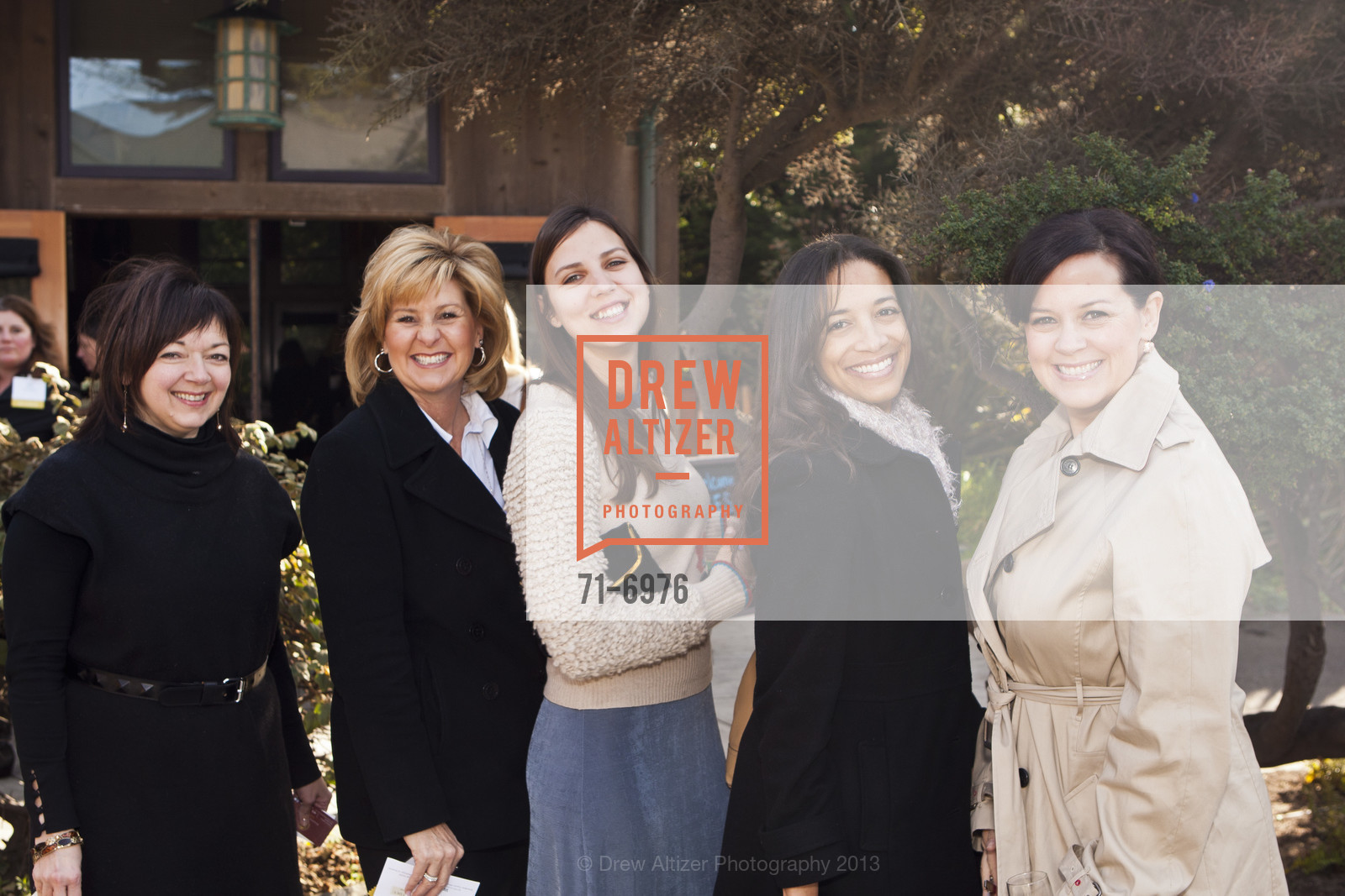 Kathy Saunders, Diana Cardenas, Lydia Gerres, Erica Oti, Natasha Miller, ISES NCC at the San Francisco Zoo, US, January 22nd, 2013, Photo #71-6976 Kathy Saunders, Diana Cardenas, Lydia Gerres, Erica Oti, Natasha Miller, Photo #71-6976