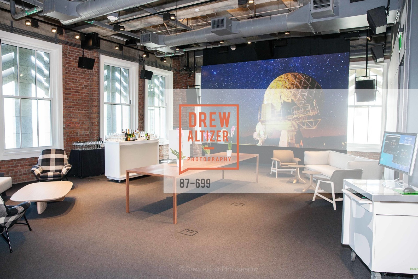 Atmosphere, BLOOMBERG Office Opening, US, May 7th, 2015,Drew Altizer, Drew Altizer Photography, full-service agency, private events, San Francisco photographer, photographer california