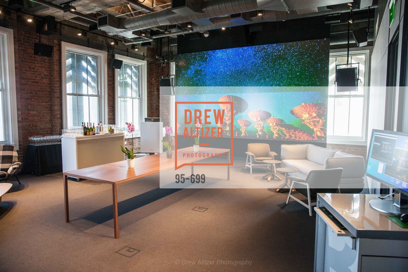Atmosphere, BLOOMBERG Office Opening, US, May 7th, 2015,Drew Altizer, Drew Altizer Photography, full-service agency, private events, San Francisco photographer, photographer california