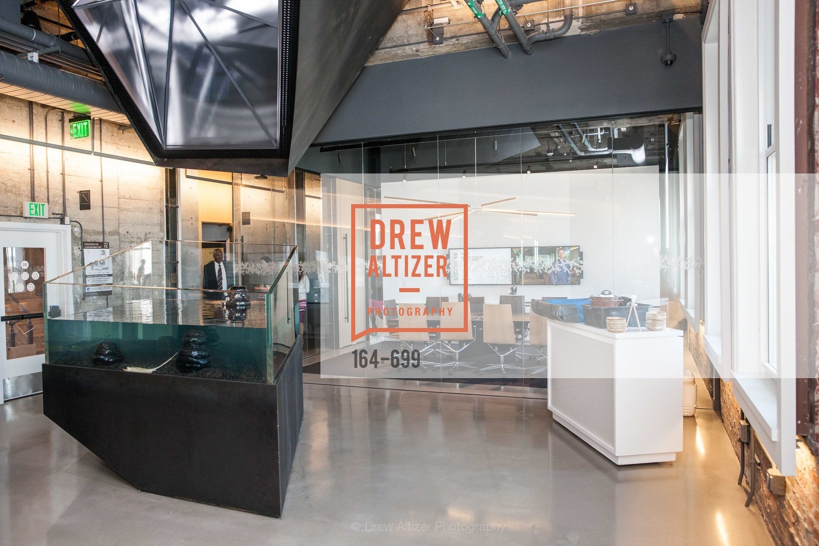 Atmosphere, BLOOMBERG Office Opening, US, May 7th, 2015,Drew Altizer, Drew Altizer Photography, full-service agency, private events, San Francisco photographer, photographer california