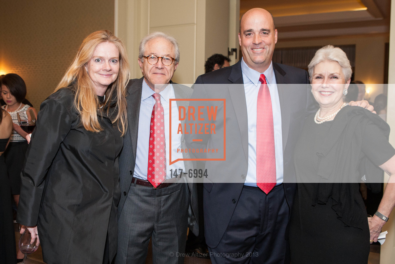 Sarah Recktenwald, Neil Bardack, Paul Recktenwald, Gail Bardack, SF EDUCATION FUND'S Back to School Gala Celebrates Its 50th Anniversary, US, November 14th, 2013, Photo #147-6994 Sarah Recktenwald, Neil Bardack, Paul Recktenwald, Gail Bardack, Photo #147-6994