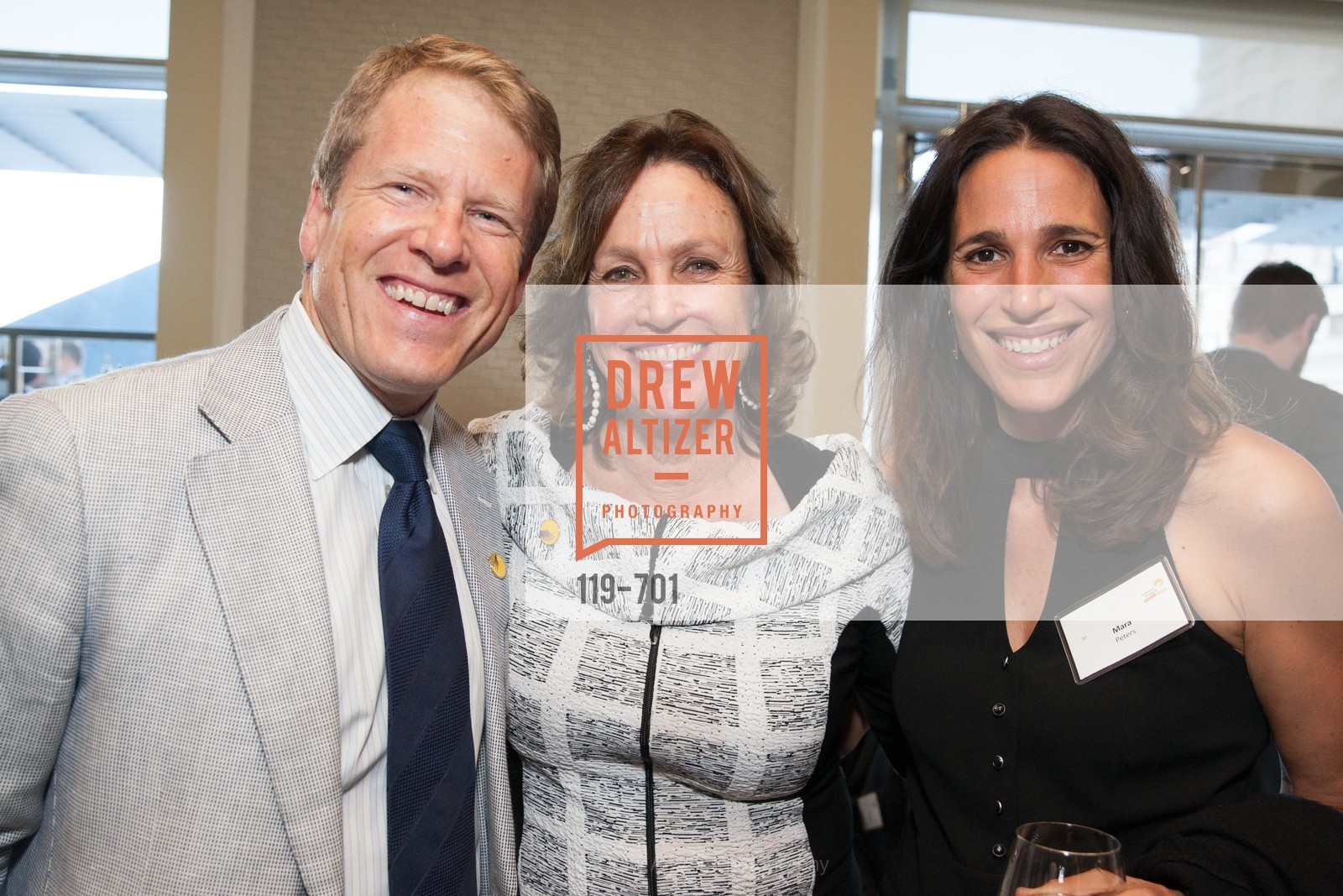 Erik Christoffsersen, Linda Mornell, Mara Peters, Photo #119-701