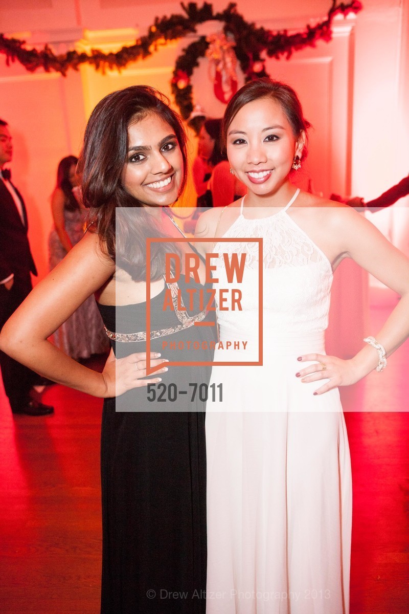 Nikita Jain, Eileen Chou, Spinsters of San Francisco Holiday Ball, US, December 14th, 2013, Photo #520-7011 Nikita Jain, Eileen Chou, Photo #520-7011