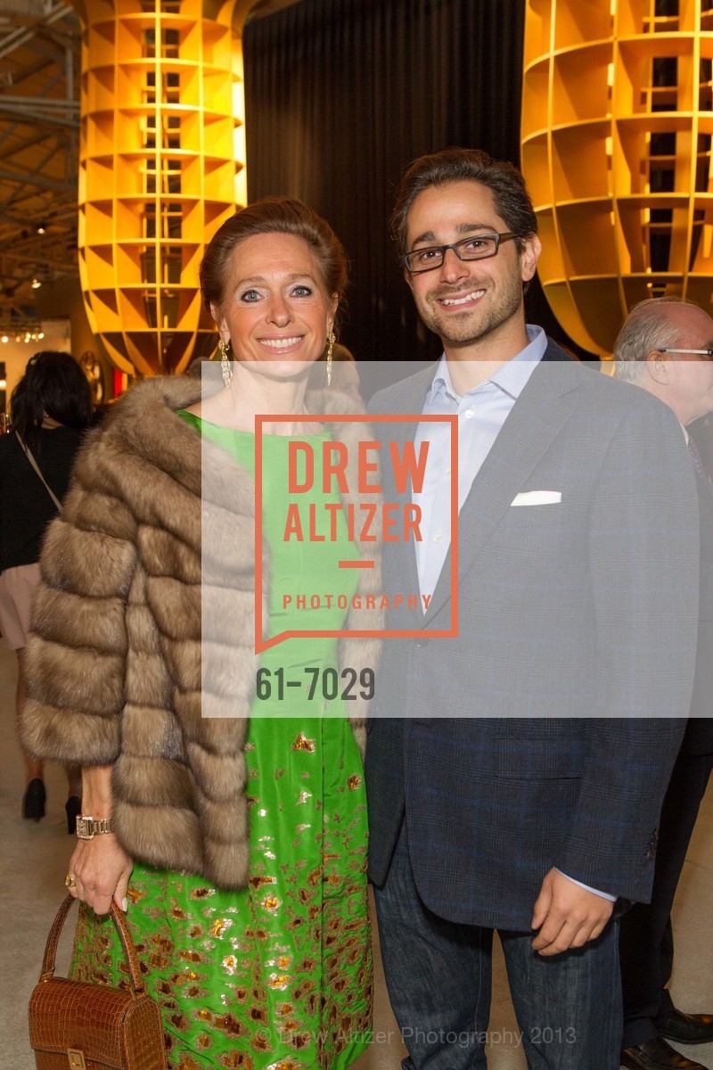 Elisabeth Thieriot, Josh Horowitz, The San Francisco 2013 FALL ANTIQUES Show, US, October 23rd, 2013, Photo #61-7029 Elisabeth Thieriot, Josh Horowitz, Photo #61-7029