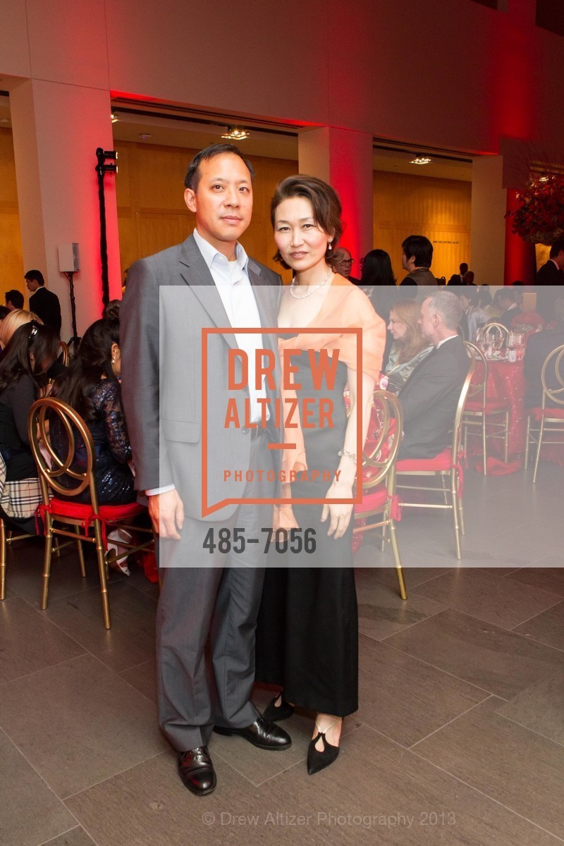 Tony Lee, Helene Kim, ASIAN ARTS MUSEUM Hosts 2013 Korean Gala, US, October 24th, 2013, Photo #485-7056 Tony Lee, Helene Kim, Photo #485-7056