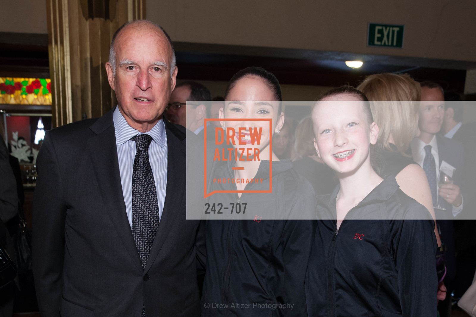 Gov. Jerry Brown, Students, OAKLAND SCHOOL FOR THE ARTS Gala 2015 with Governor Jerry Brown, US, May 8th, 2015,Drew Altizer, Drew Altizer Photography, full-service agency, private events, San Francisco photographer, photographer california