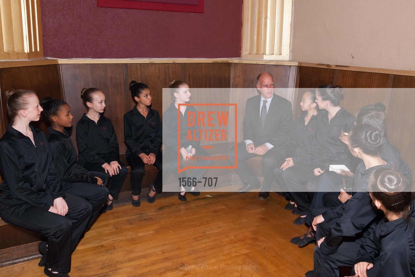 Gov. Jerry Brown, Students, OAKLAND SCHOOL FOR THE ARTS Gala 2015 with Governor Jerry Brown, US, May 8th, 2015,Drew Altizer, Drew Altizer Photography, full-service agency, private events, San Francisco photographer, photographer california
