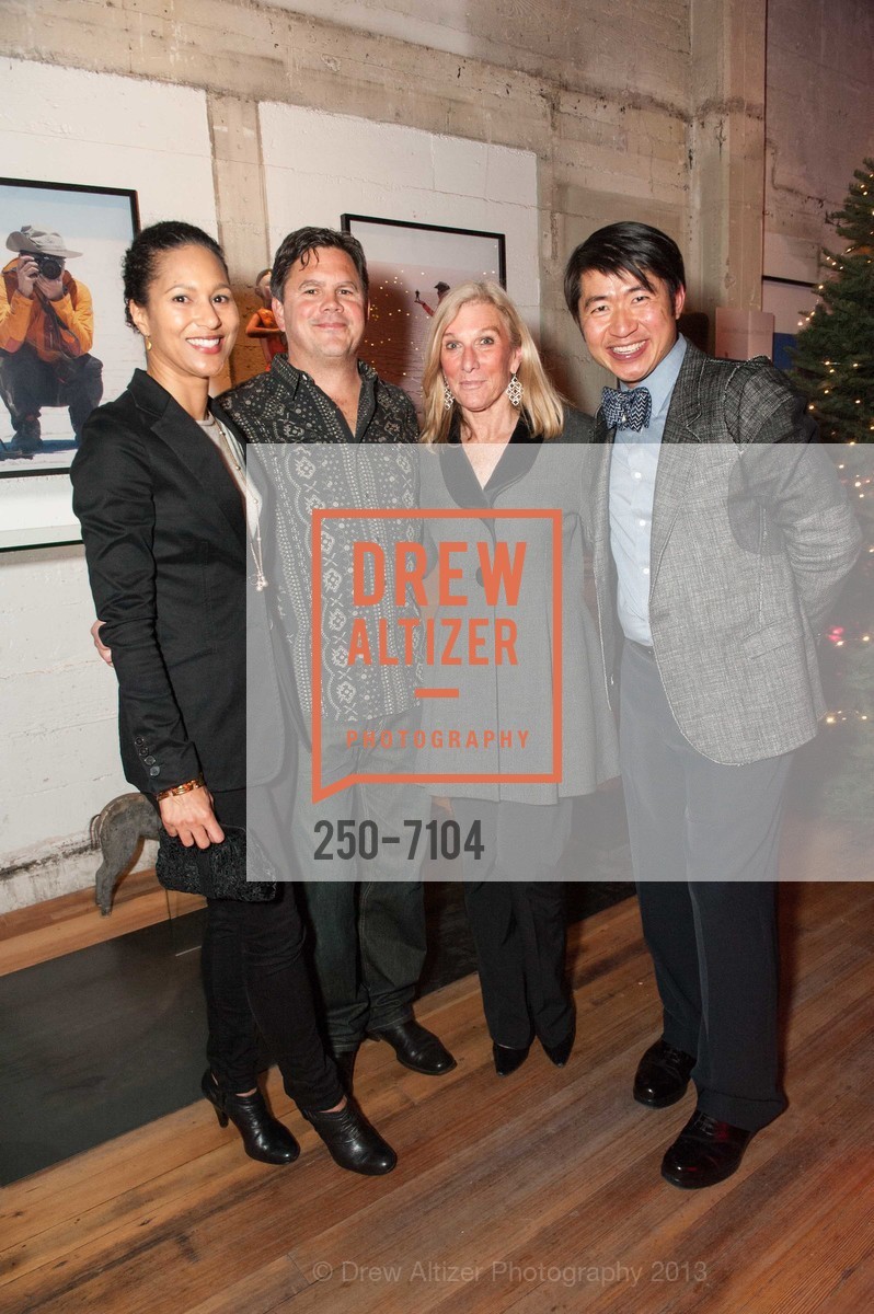 Tiffany Wheat, Jim Zivic, Jiun Ho, Ornament Ball & Auction San Francisco 2013, US, December 18th, 2013, Photo #250-7104 Tiffany Wheat, Jim Zivic, Jiun Ho, Photo #250-7104