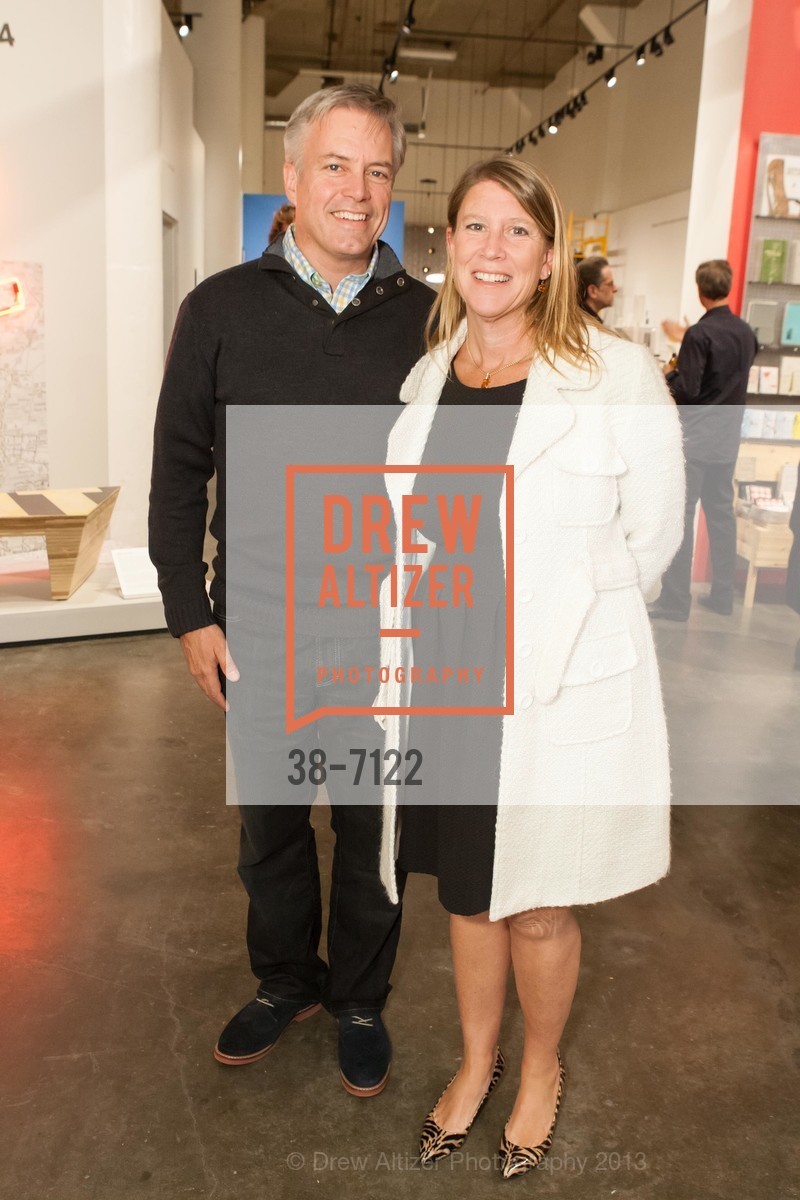 Chris Lyon, Terri Lyon, NEW WEST COAST DESIGN 2 Exhibition Reception, US, October 25th, 2013, Photo #38-7122 Chris Lyon, Terri Lyon, Photo #38-7122