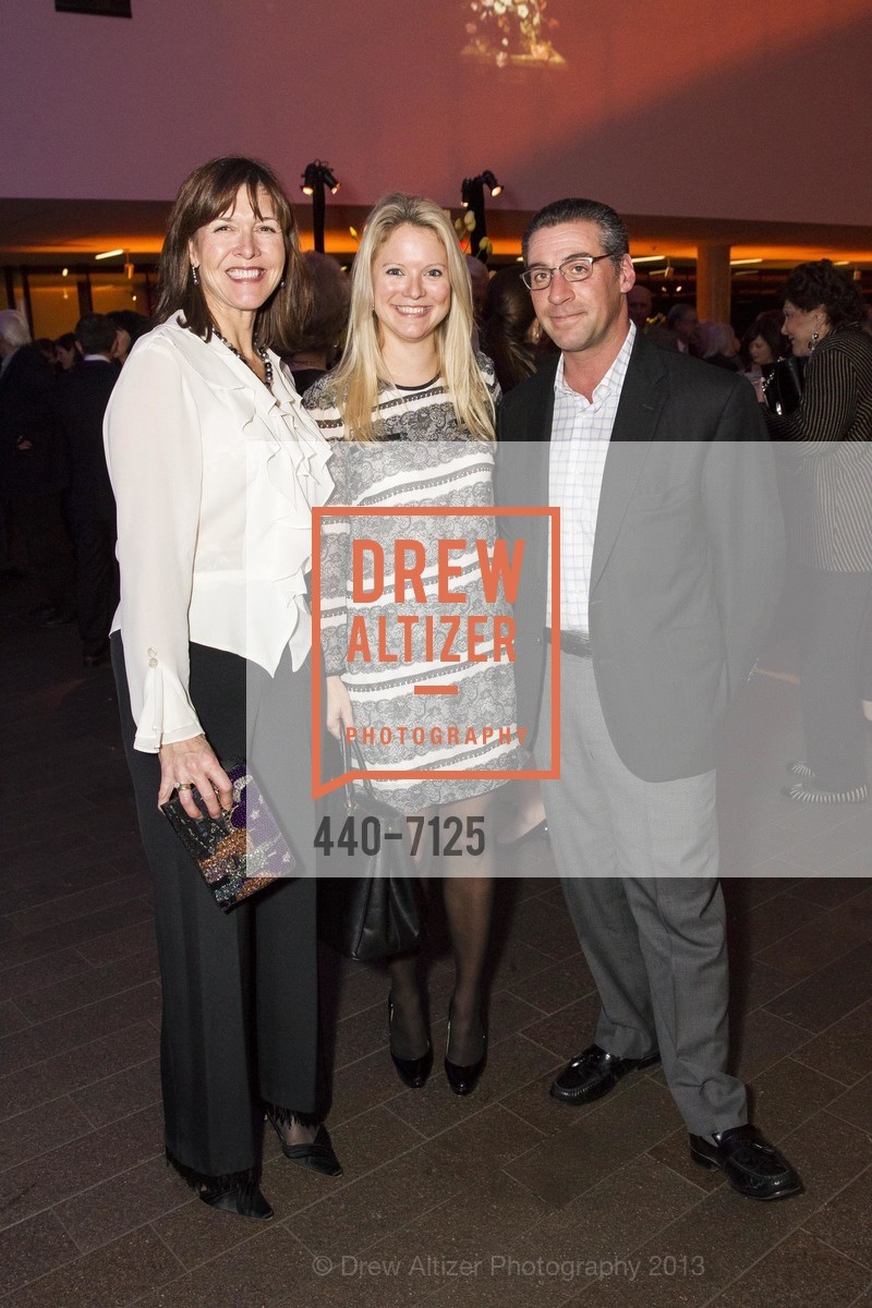 Leigh Wasson, Victoria Richardson, Tony Vecino, Girl with the Pearl Earring Exhibition Preview, US, January 23rd, 2013, Photo #440-7125 Leigh Wasson, Victoria Richardson, Tony Vecino, Photo #440-7125