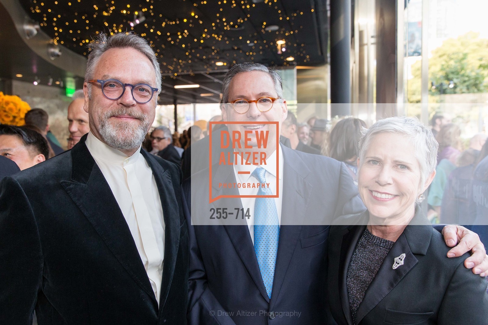 Nion McEvoy, Michael Lazarus, Laura Lazarus, SFJAZZ Gala 2015 Honors Joni Mitchell with Lifetime Achievement Award, US, May 9th, 2015, Photo #255-714 Nion McEvoy, Michael Lazarus, Laura Lazarus, Photo #255-714
