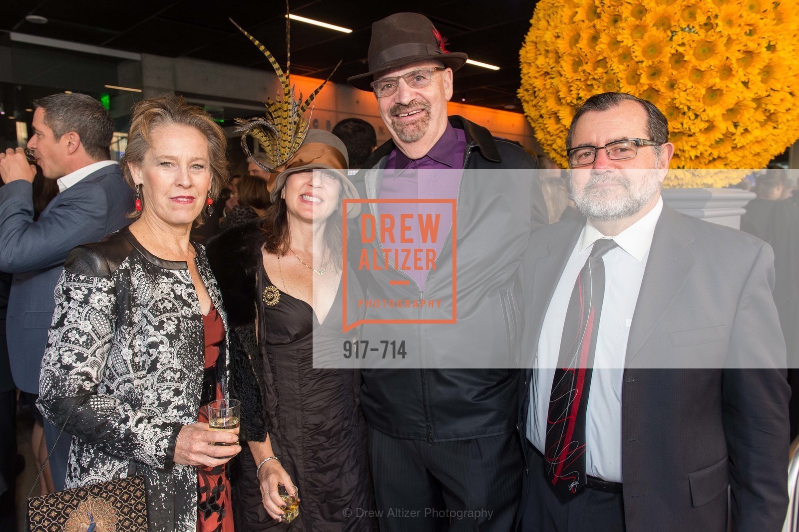 Ann Garden, Victoria Zitrin, Richard Zitrin, Glenn Mastromonaco, SFJAZZ Gala 2015 Honors Joni Mitchell with Lifetime Achievement Award, US, May 9th, 2015, Photo #917-714 Ann Garden, Victoria Zitrin, Richard Zitrin, Glenn Mastromonaco, Photo #917-714