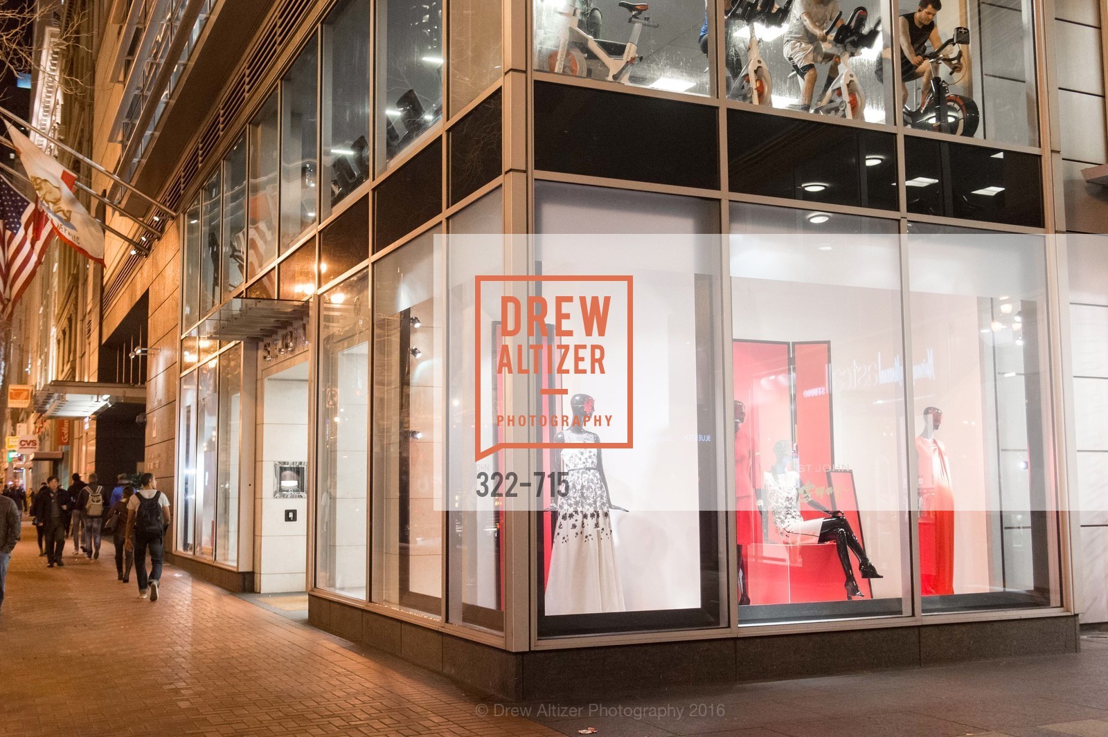 Atmosphere, The National Domestic Violence Hotline 20th Anniversary Gala Launch Party, St. John Boutique. 767 Market St, January 20th, 2016,Drew Altizer, Drew Altizer Photography, full-service event agency, private events, San Francisco photographer, photographer California