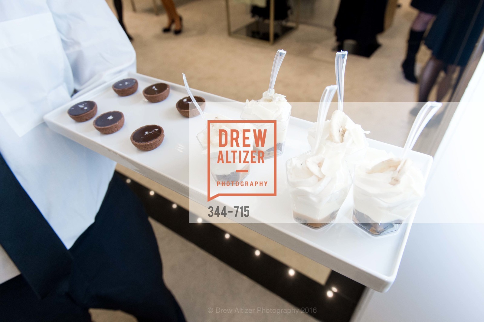 Atmosphere, The National Domestic Violence Hotline 20th Anniversary Gala Launch Party, St. John Boutique. 767 Market St, January 20th, 2016,Drew Altizer, Drew Altizer Photography, full-service agency, private events, San Francisco photographer, photographer california